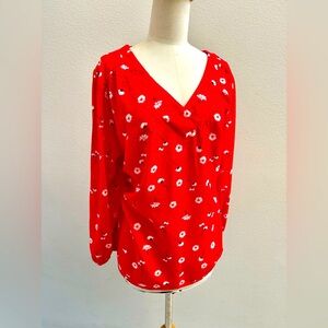 ✨NWT✨ St. John’s Bay Woman’s Floral Top